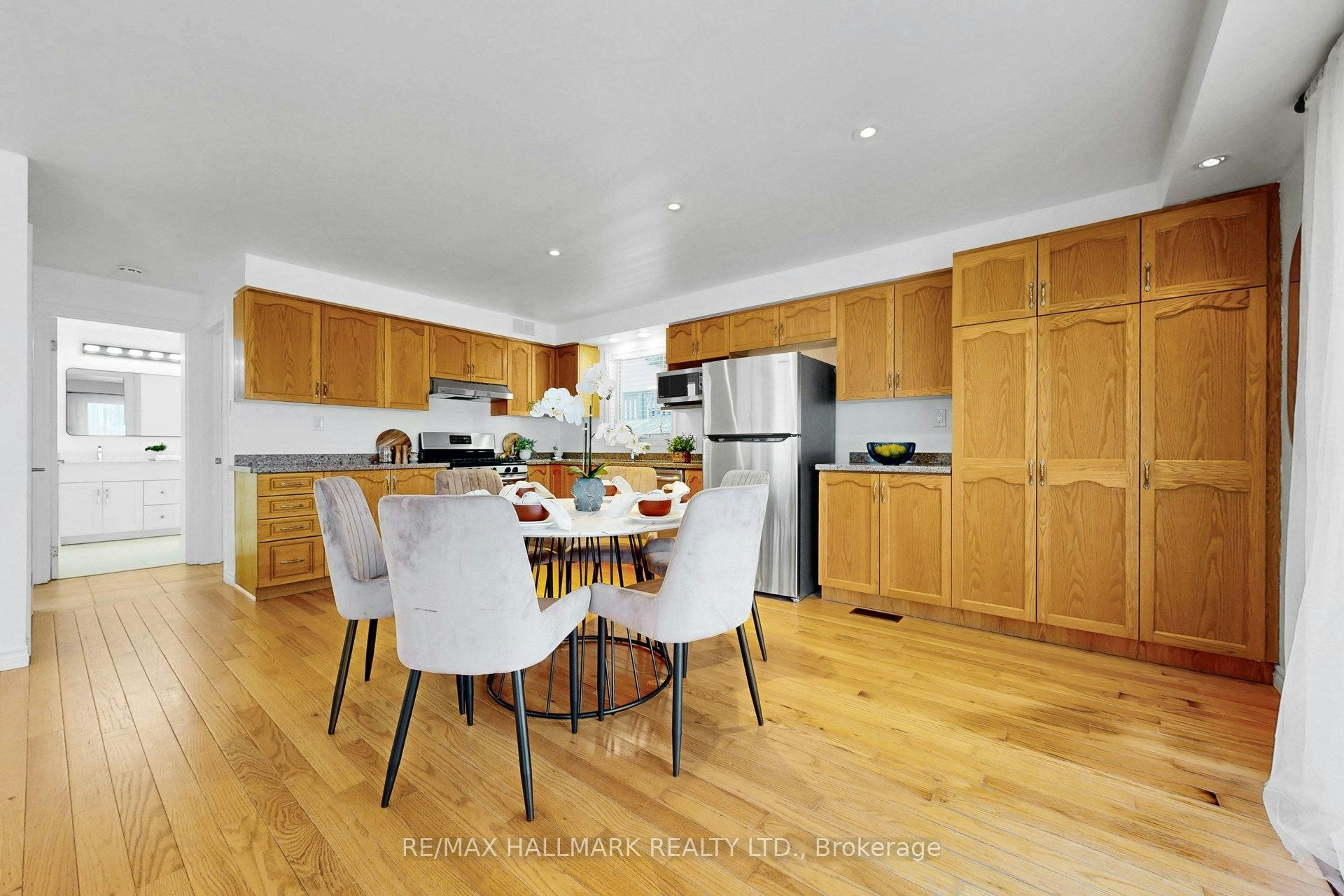 941 Lake Drive N, Georgina, ON, L4P 3E9 - 4