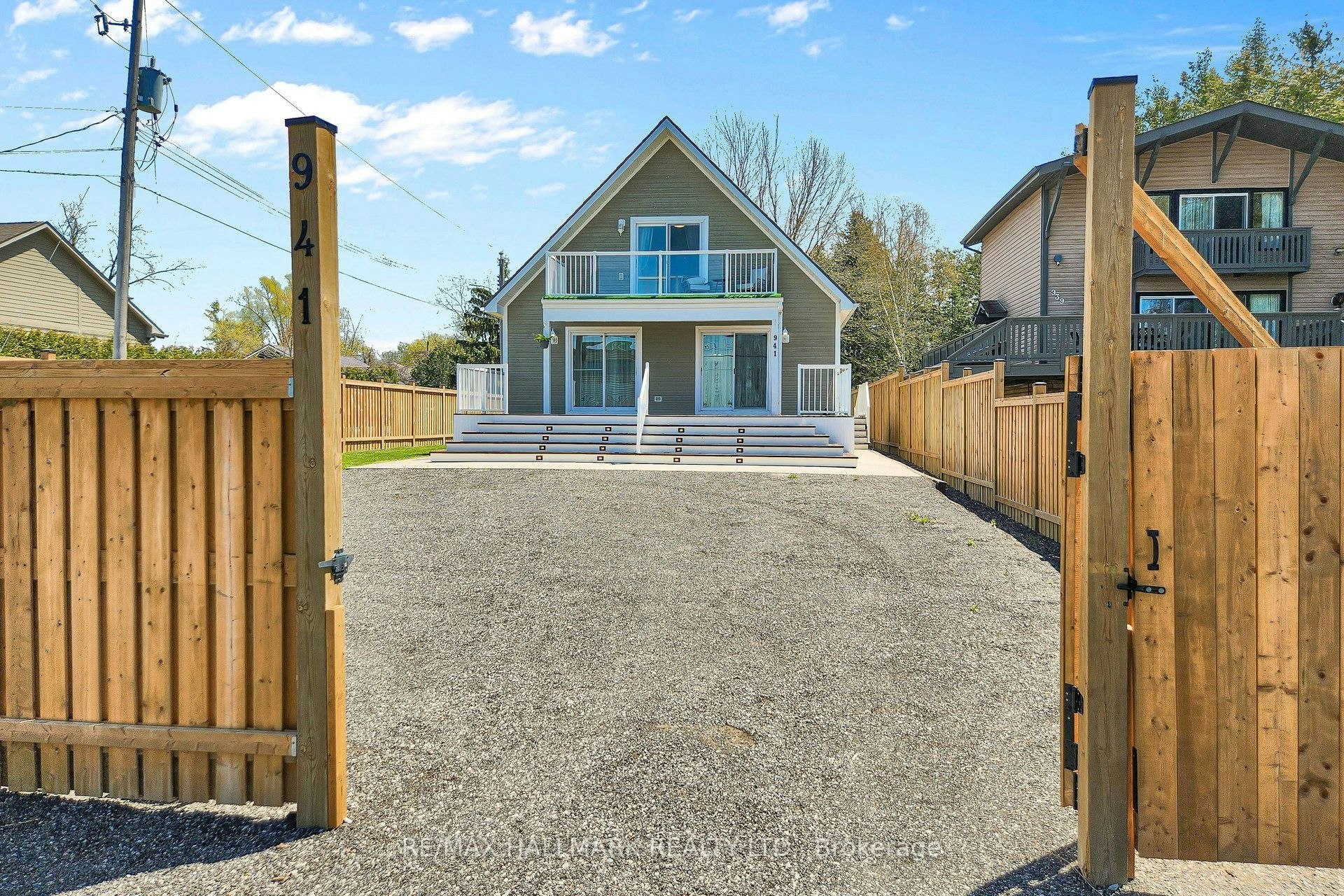 941 Lake Drive N, Georgina, ON, L4P 3E9
