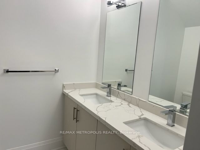 17 Vern Robertson Gate, Uxbridge, ON, L9P 0R9 - 5
