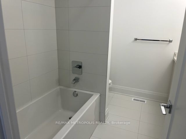 17 Vern Robertson Gate, Uxbridge, ON, L9P 0R9 - 7