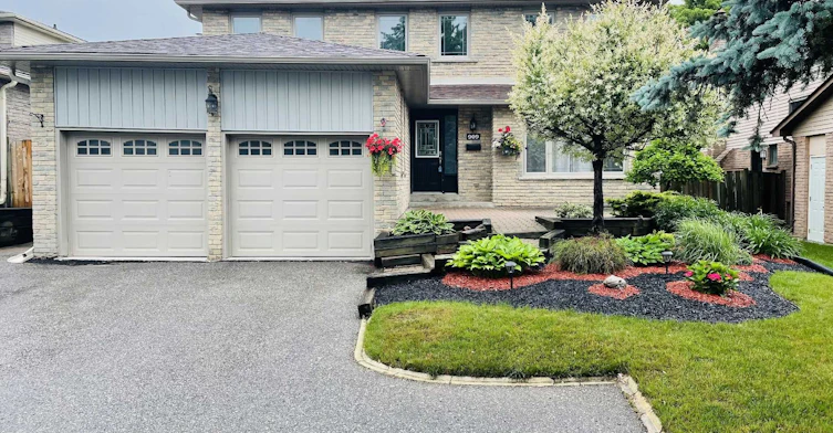Upper level-909 Ferndale Crescent, Newmarket, ON, L3Y 6B6