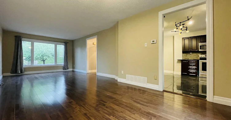 Upper level-909 Ferndale Crescent, Newmarket, ON, L3Y 6B6 - 3