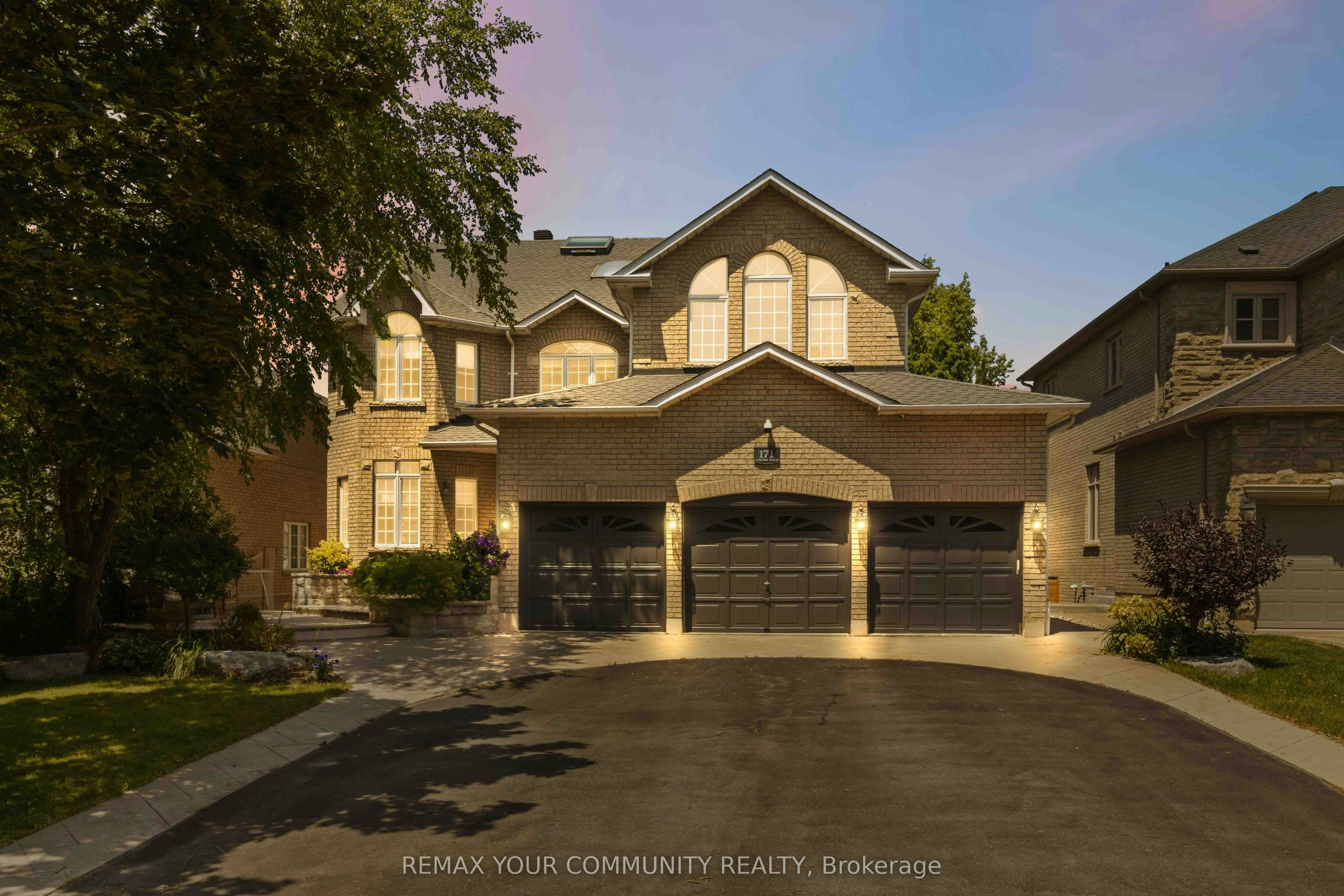 171 Langtry Place, Vaughan, ON, L4J 8L6