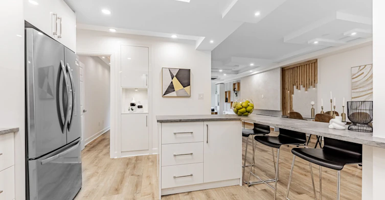 321-333 Clark Avenue W, Vaughan, ON, L4J 7K4 - 12