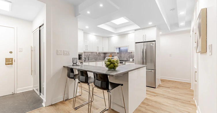 321-333 Clark Avenue W, Vaughan, ON, L4J 7K4 - 13