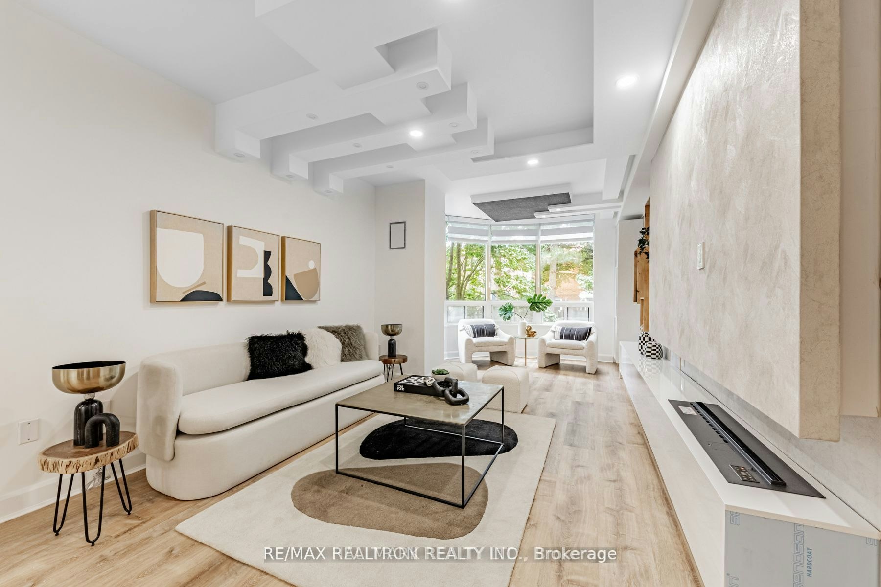321-333 Clark Avenue W, Vaughan, ON, L4J 7K4 - 4