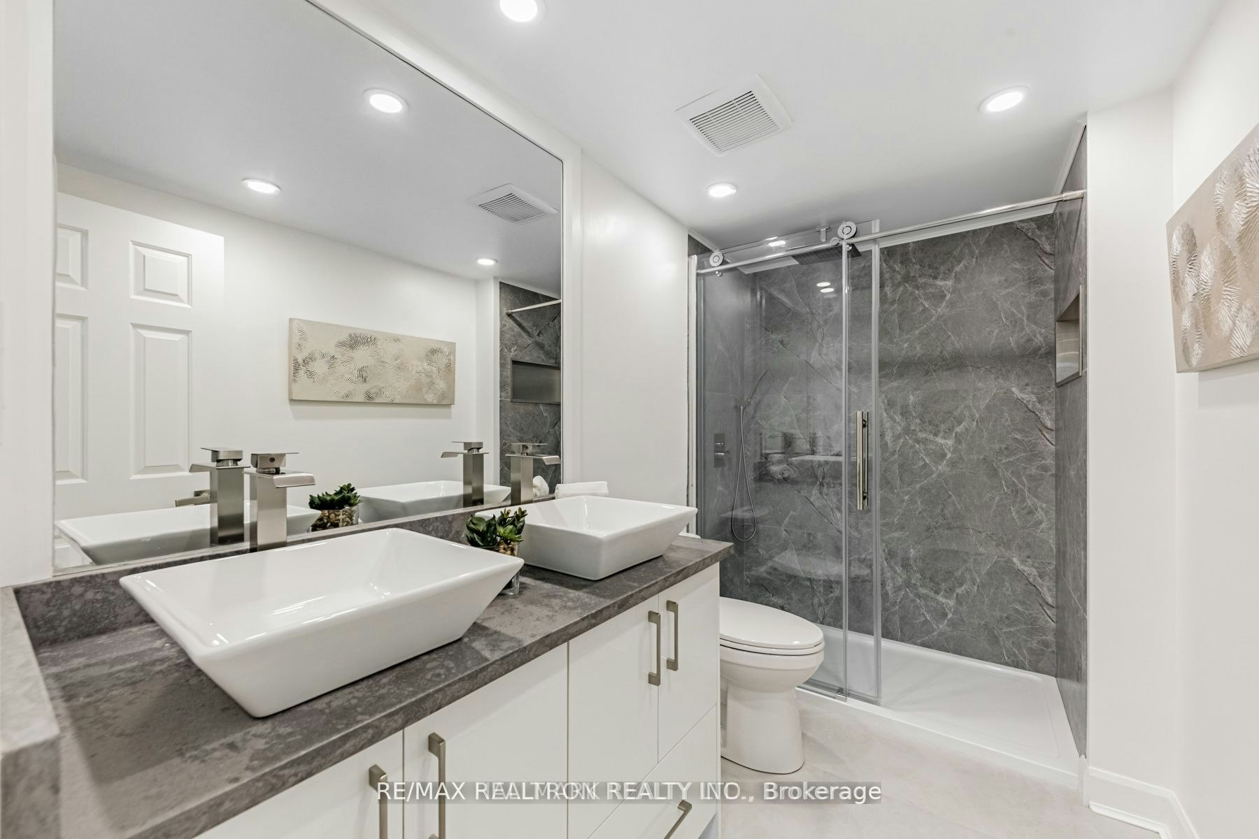 321-333 Clark Avenue W, Vaughan, ON, L4J 7K4 - 20