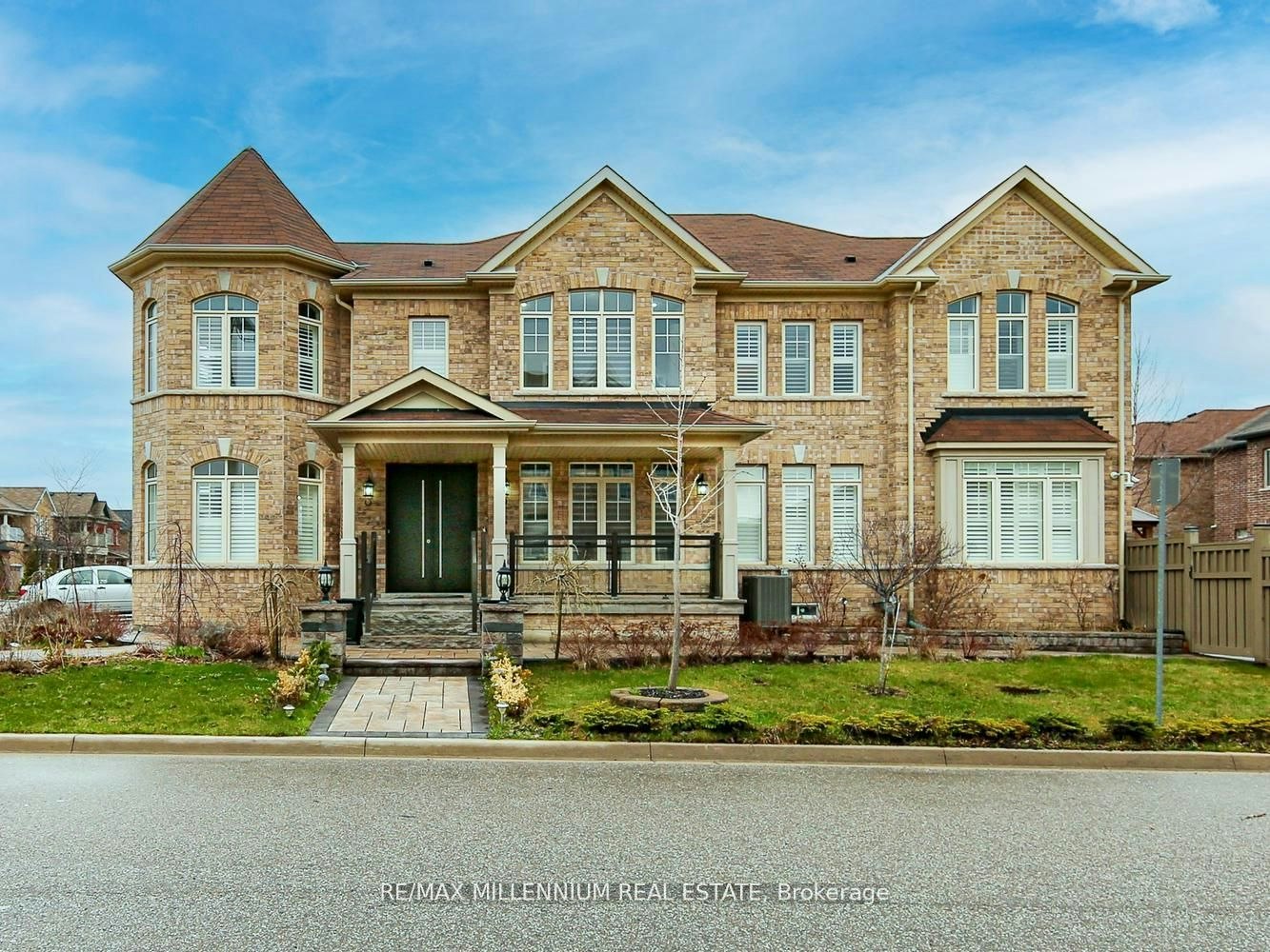 51 Kincardine Street, Vaughan, ON, L4H 4H7