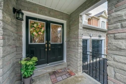 46 Oceanview Street, Richmond Hill, ON, L4S 2J8 - 2