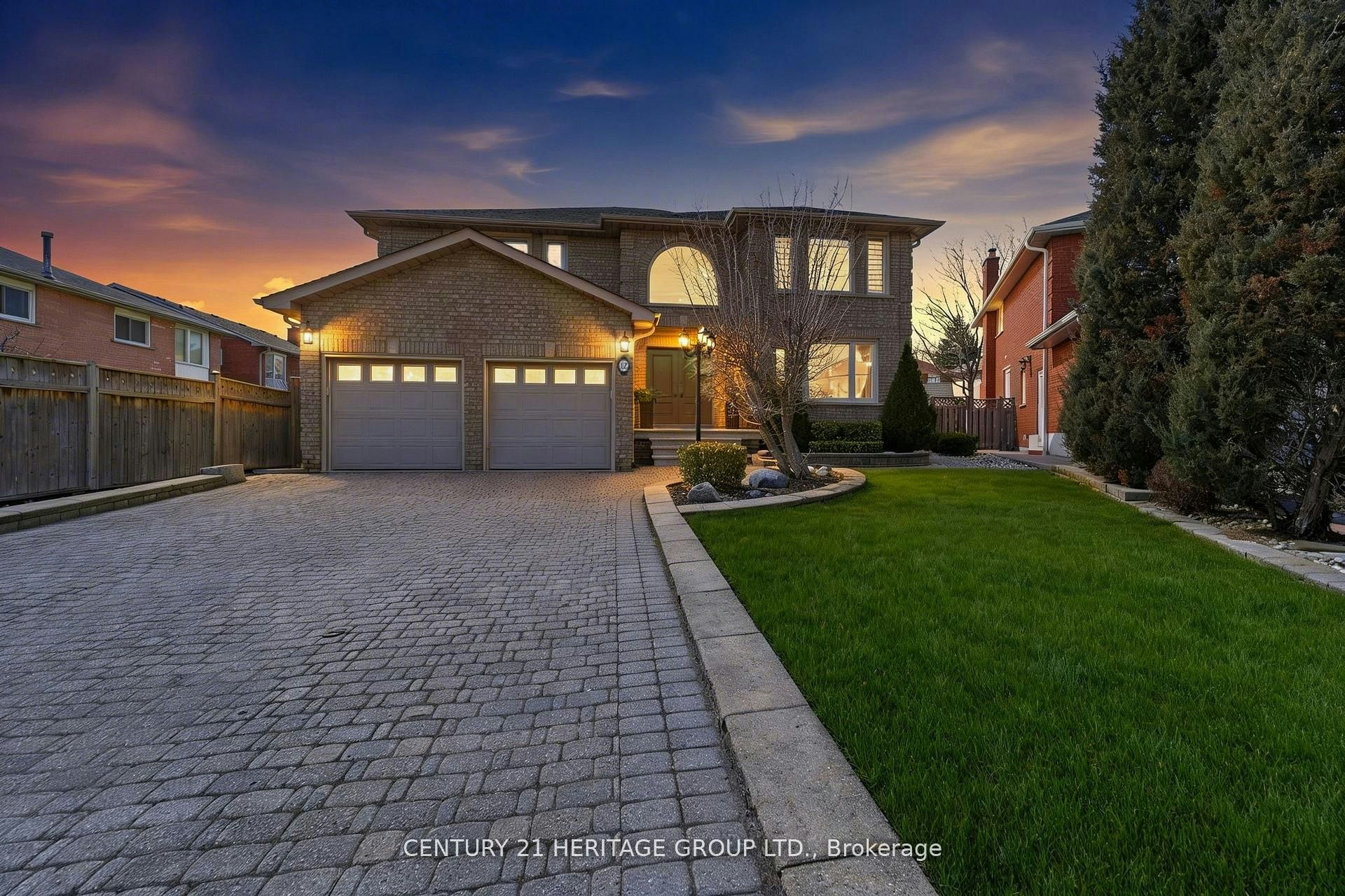 12 Lavinio Court, Vaughan, ON, L6A 1V8