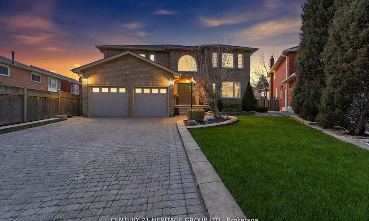 12 Lavinio Court