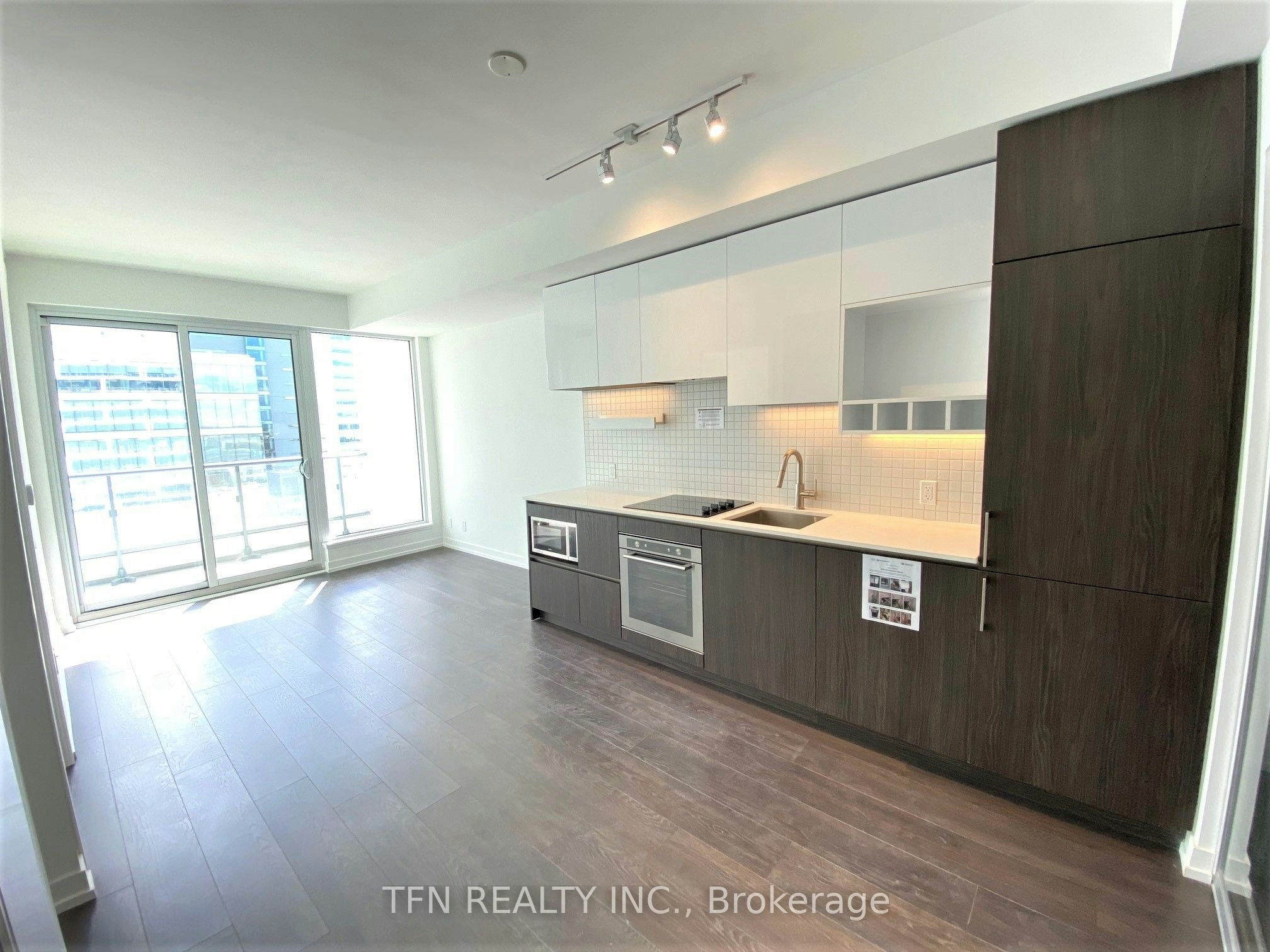 1006-5 Buttermill Avenue, Vaughan, ON, L4K 0J5