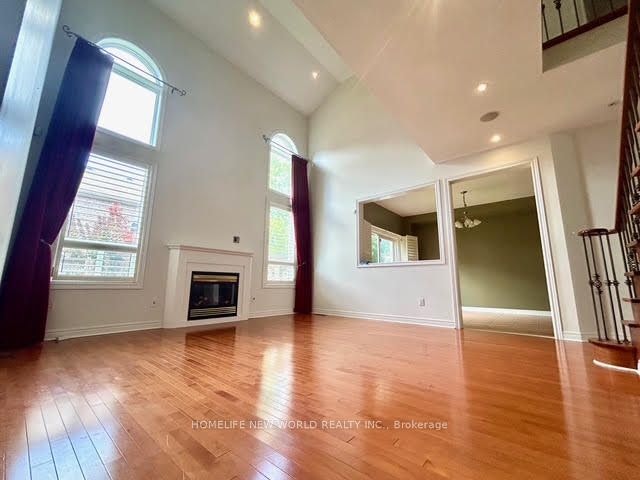 30 Chippingwood Manor, Aurora, ON, L4G 7R4 - 11