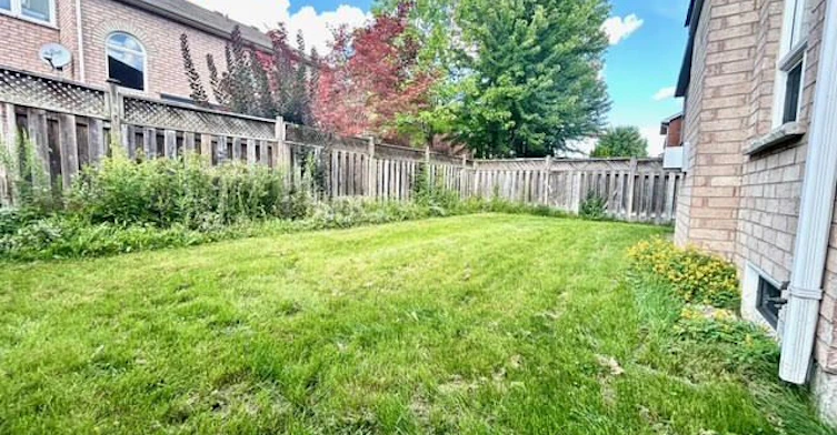 30 Chippingwood Manor, Aurora, ON, L4G 7R4 - 27