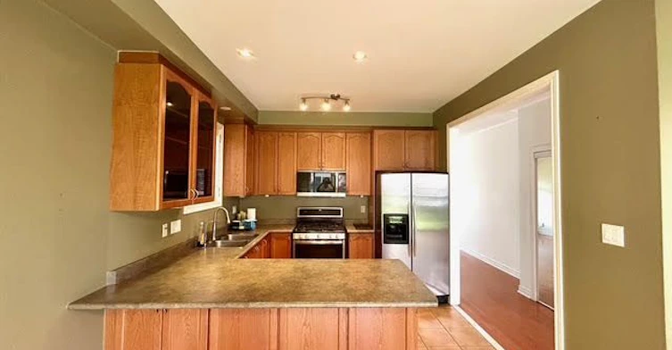 30 Chippingwood Manor, Aurora, ON, L4G 7R4 - 5