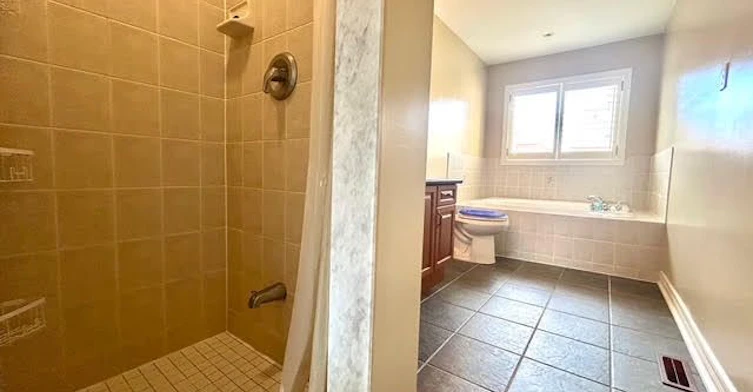 30 Chippingwood Manor, Aurora, ON, L4G 7R4 - 23