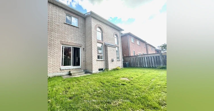 30 Chippingwood Manor, Aurora, ON, L4G 7R4 - 29