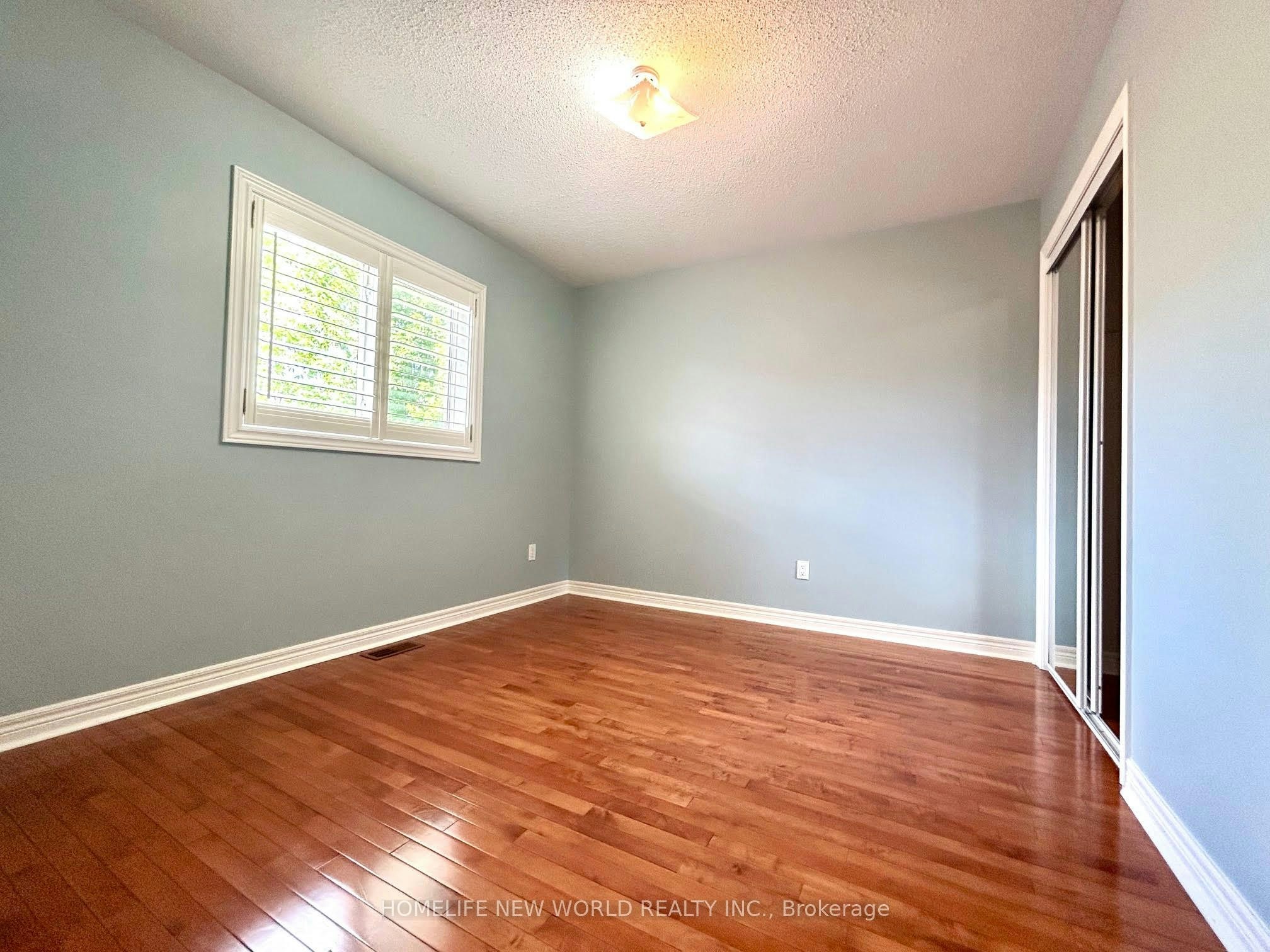 30 Chippingwood Manor, Aurora, ON, L4G 7R4 - 13