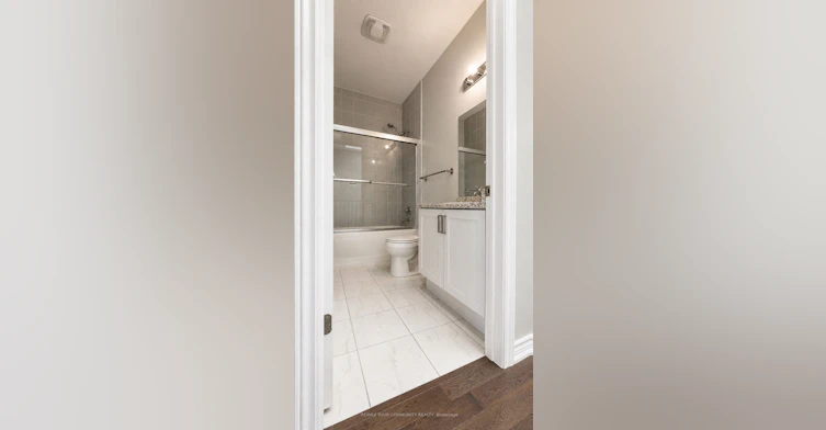 76 Church Street S, Richmond Hill, ON, L4C 1W3 - 24