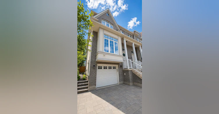 76 Church Street S, Richmond Hill, ON, L4C 1W3