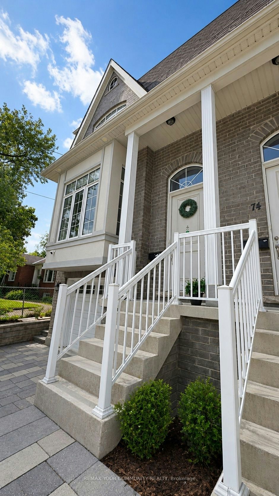 76 Church Street S, Richmond Hill, ON, L4C 1W3 - 2
