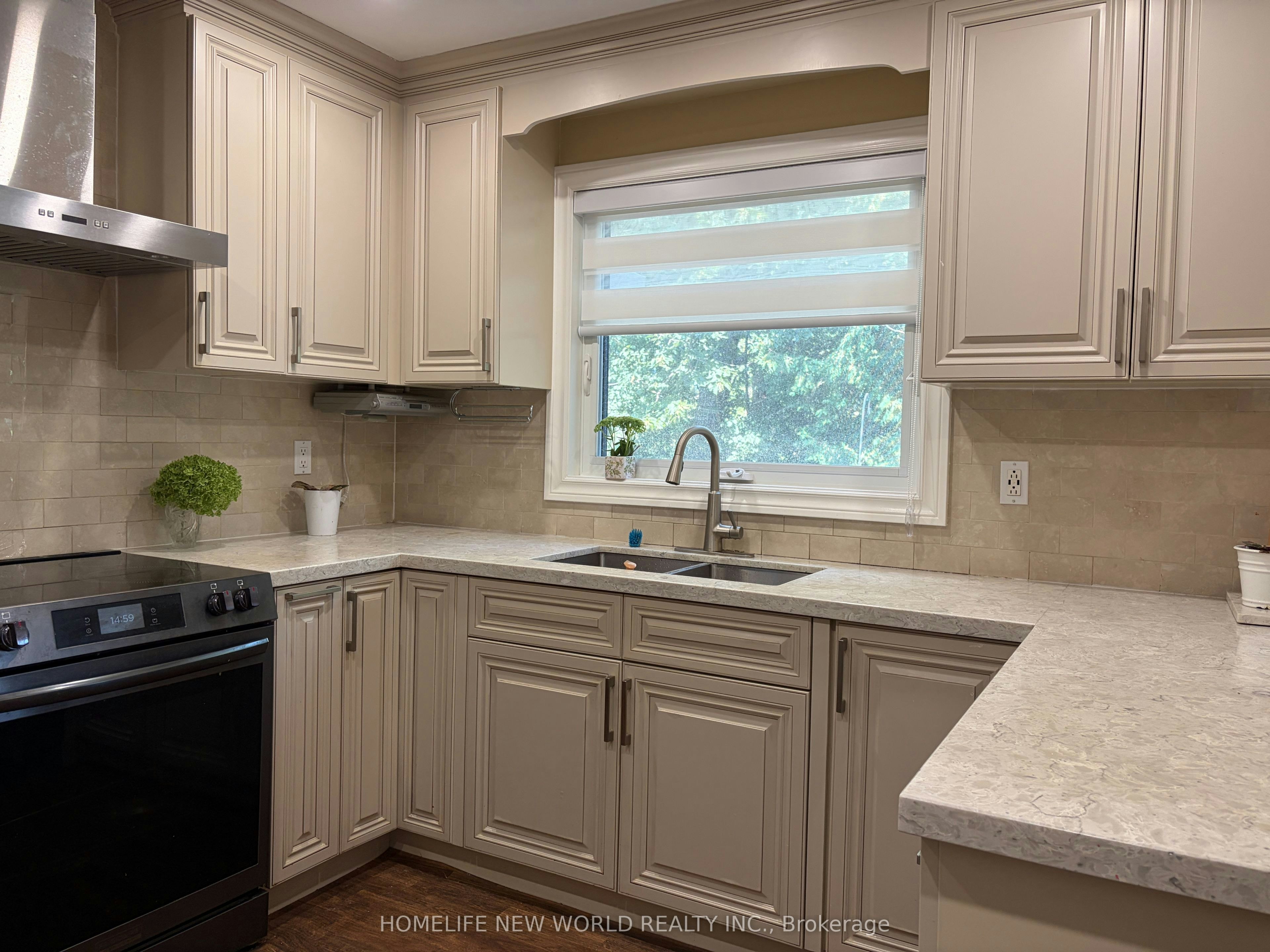 23 Lacey Court, Aurora, ON, L4G 5G3 - 12