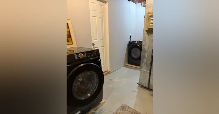 23 Lacey Court, Aurora, ON, L4G 5G3 - 38