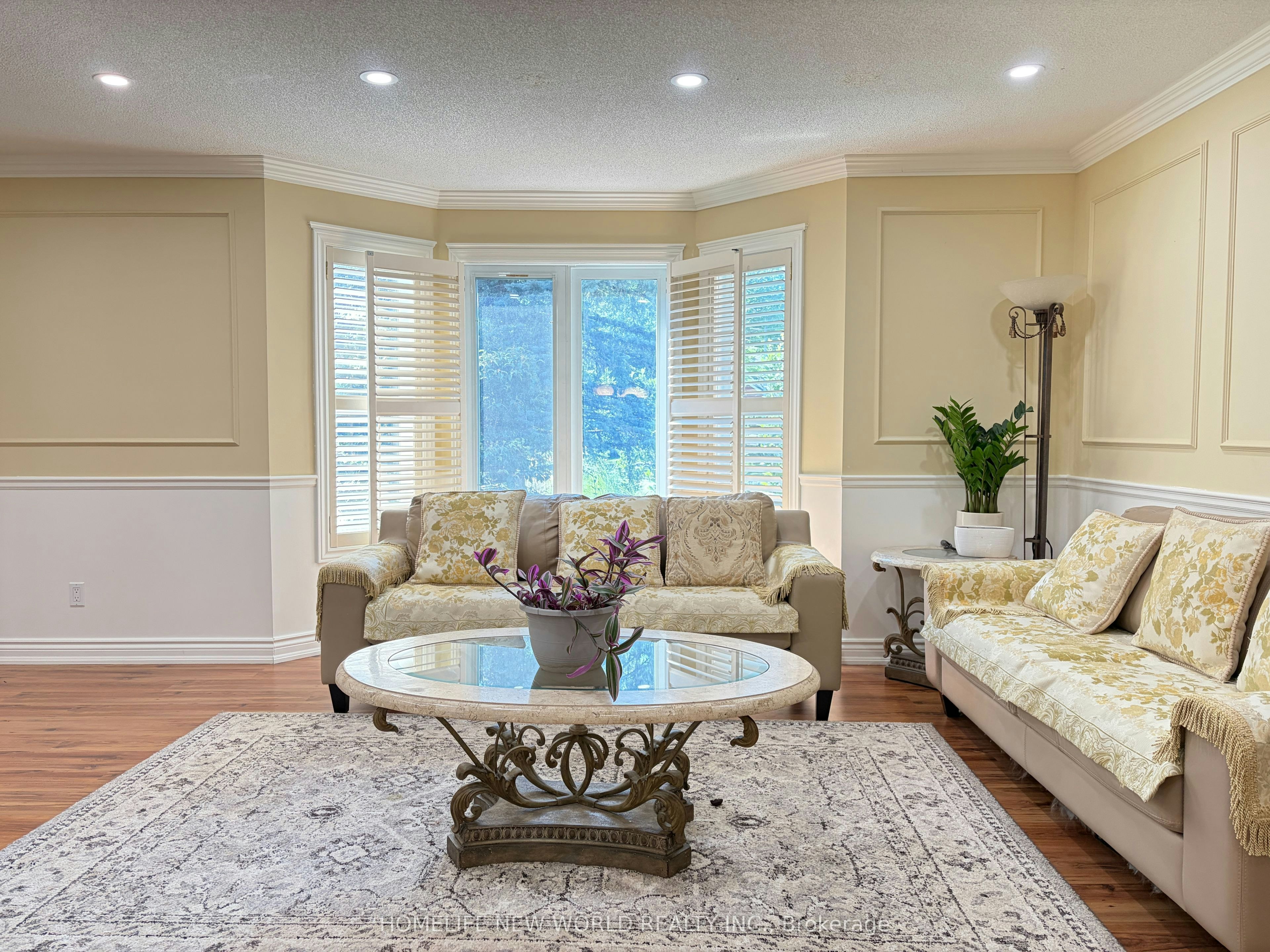23 Lacey Court, Aurora, ON, L4G 5G3 - 4