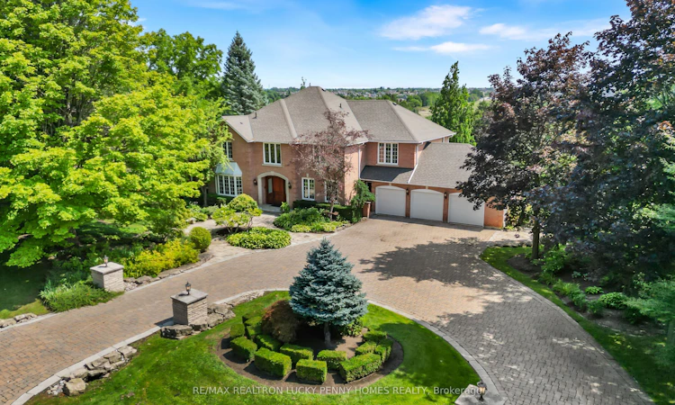27 Glenridge Drive