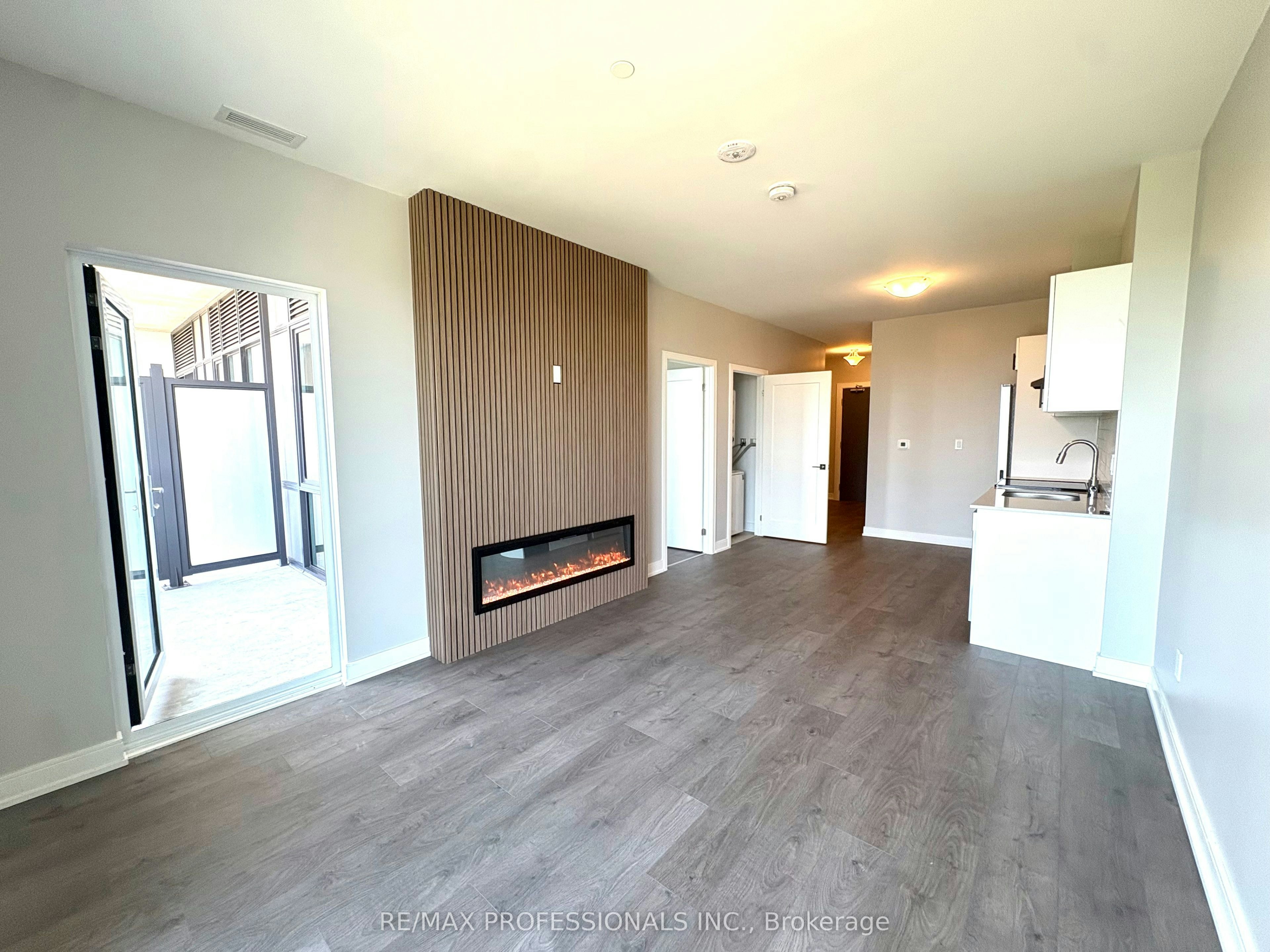 B1402-693 Davis Road, Newmarket, ON, L3Y 2R2 - 12