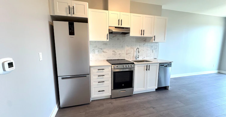 B1402-693 Davis Road, Newmarket, ON, L3Y 2R2 - 9