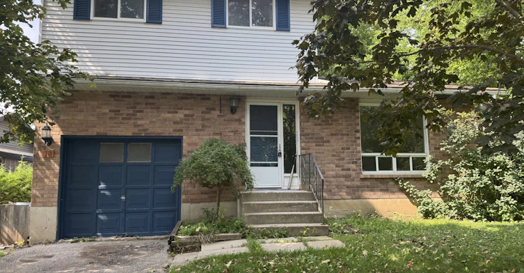 18 Annamaria Drive, Georgina, ON, L4P 3H6