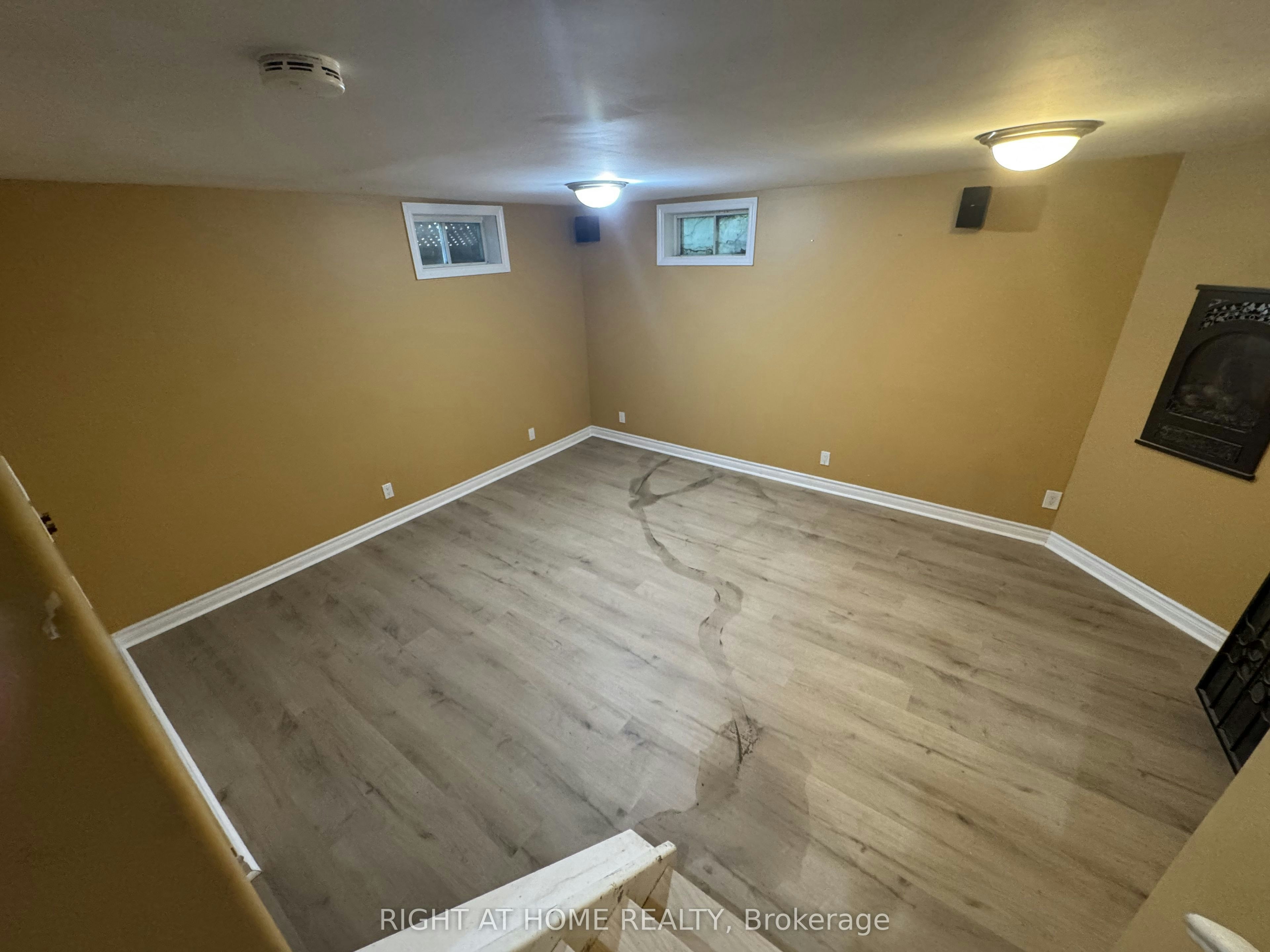 18 Annamaria Drive, Georgina, ON, L4P 3H6 - 19