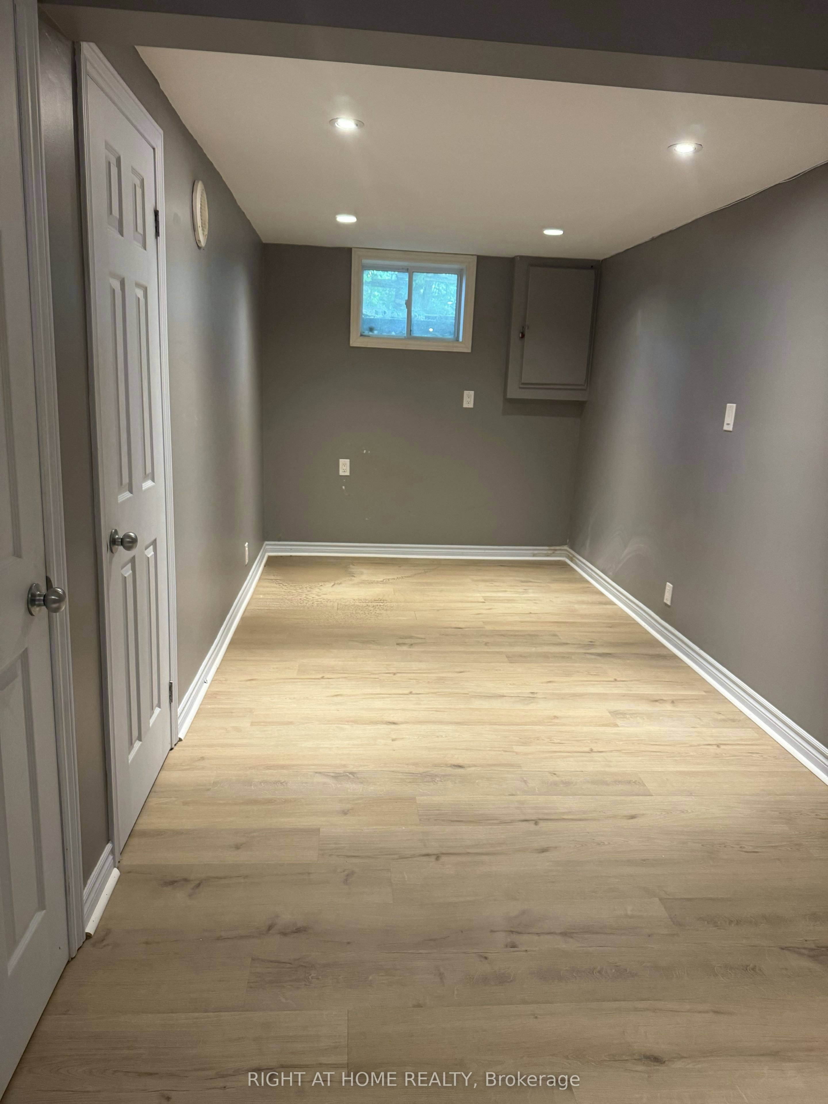 18 Annamaria Drive, Georgina, ON, L4P 3H6 - 25