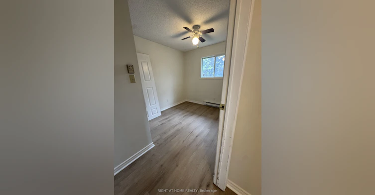 18 Annamaria Drive, Georgina, ON, L4P 3H6 - 16