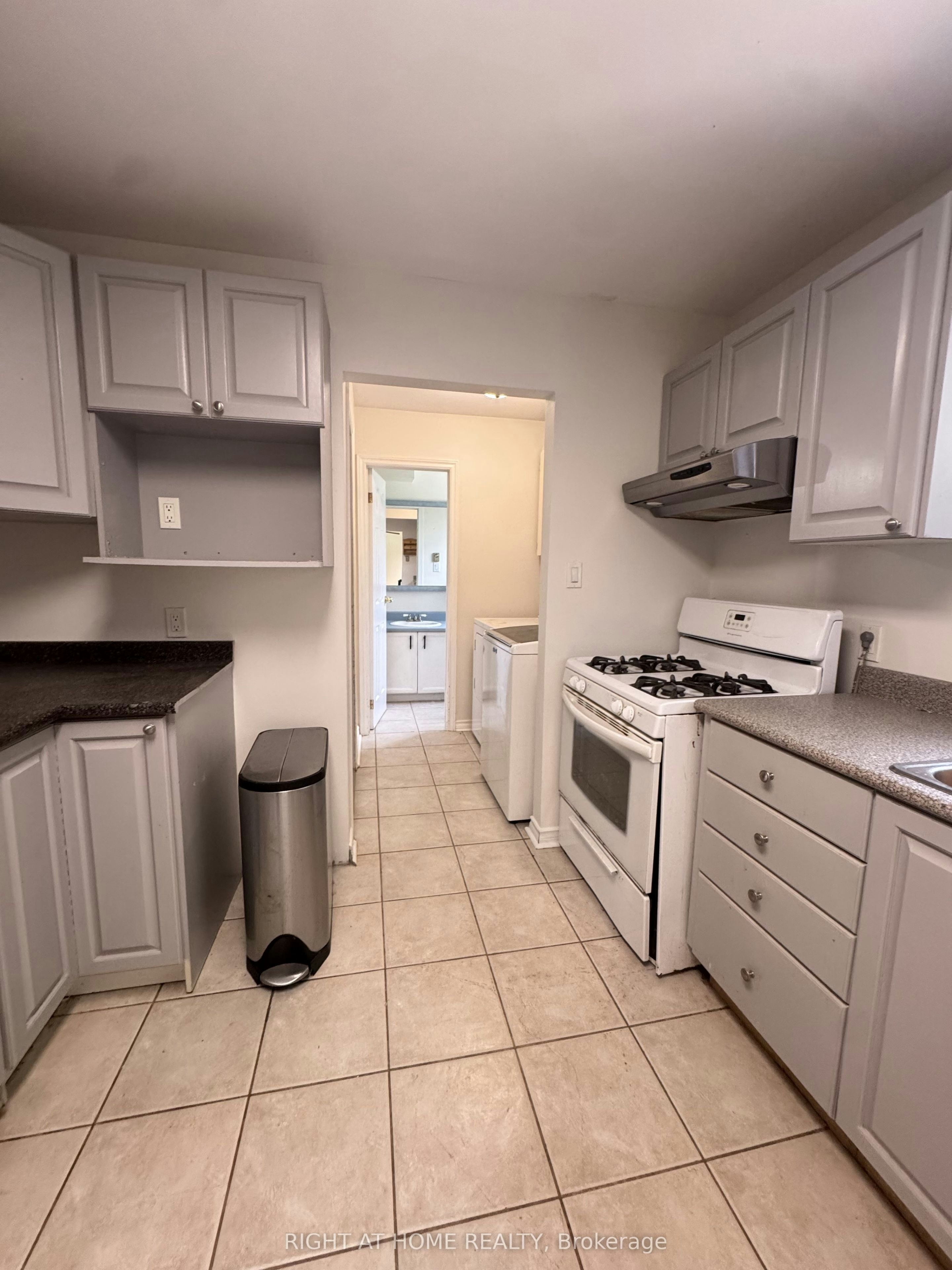 18 Annamaria Drive, Georgina, ON, L4P 3H6 - 34