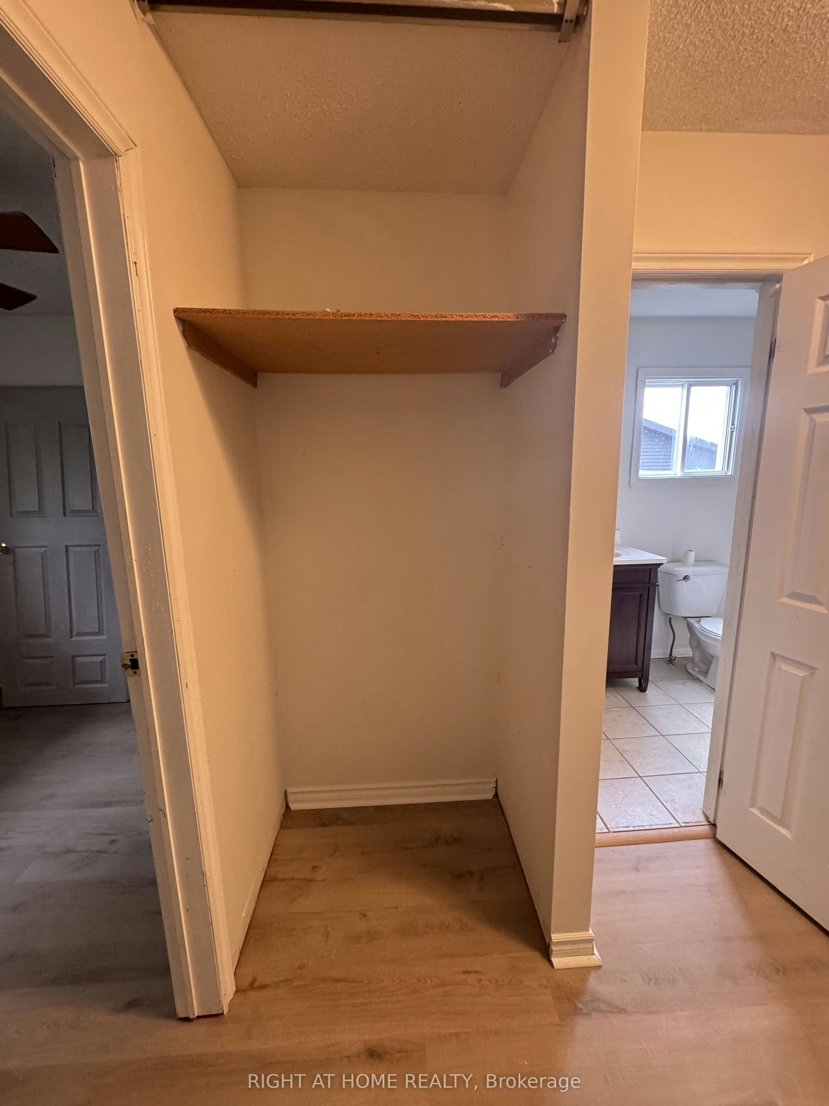 18 Annamaria Drive, Georgina, ON, L4P 3H6 - 12