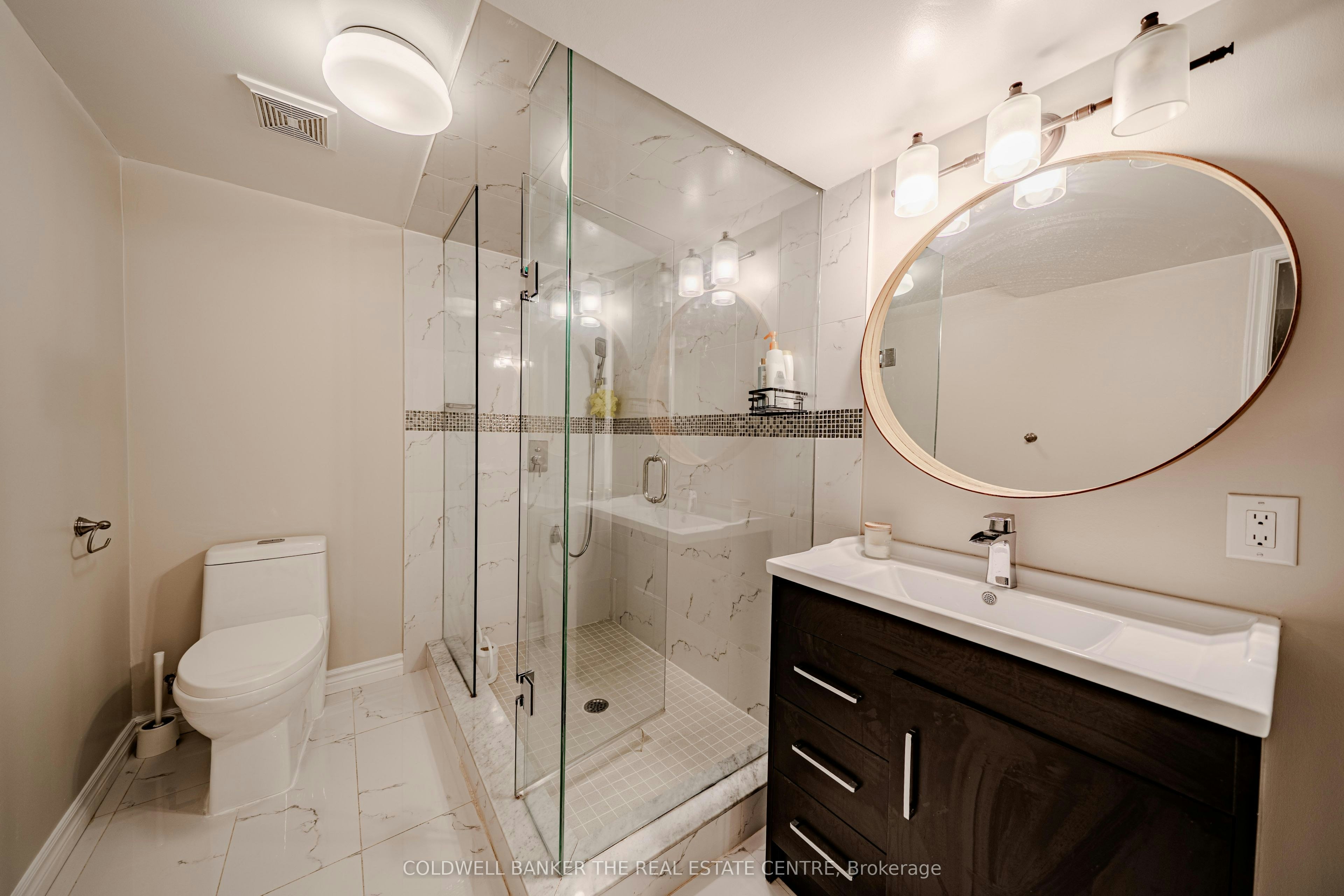 15 Military Court, Richmond Hill, ON, L4E 0M3 - 43