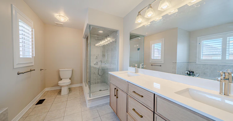 15 Military Court, Richmond Hill, ON, L4E 0M3 - 35