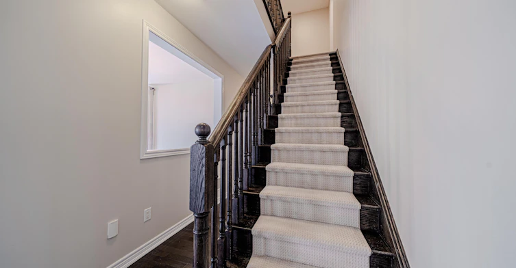 15 Military Court, Richmond Hill, ON, L4E 0M3 - 32