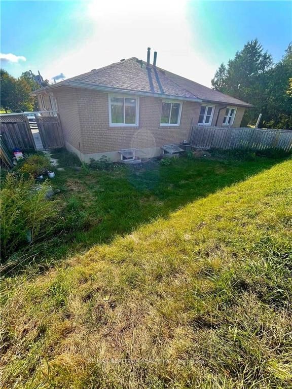 Basement-60 Marlin Court, Newmarket, ON, L3Y 2W8 - 2