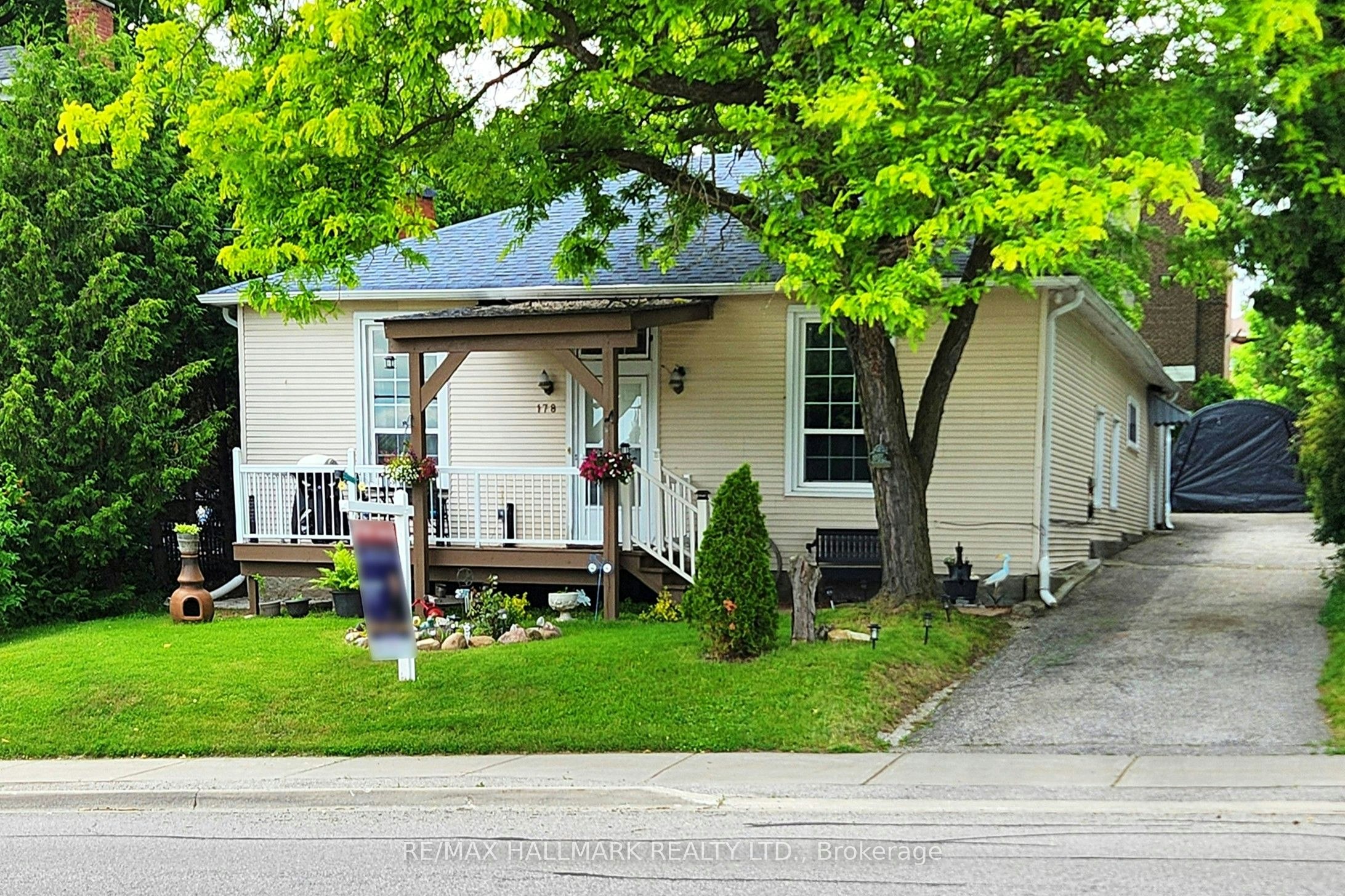 178 Barrie Street, Bradford West Gwillimbury, ON, L3Z 1R6