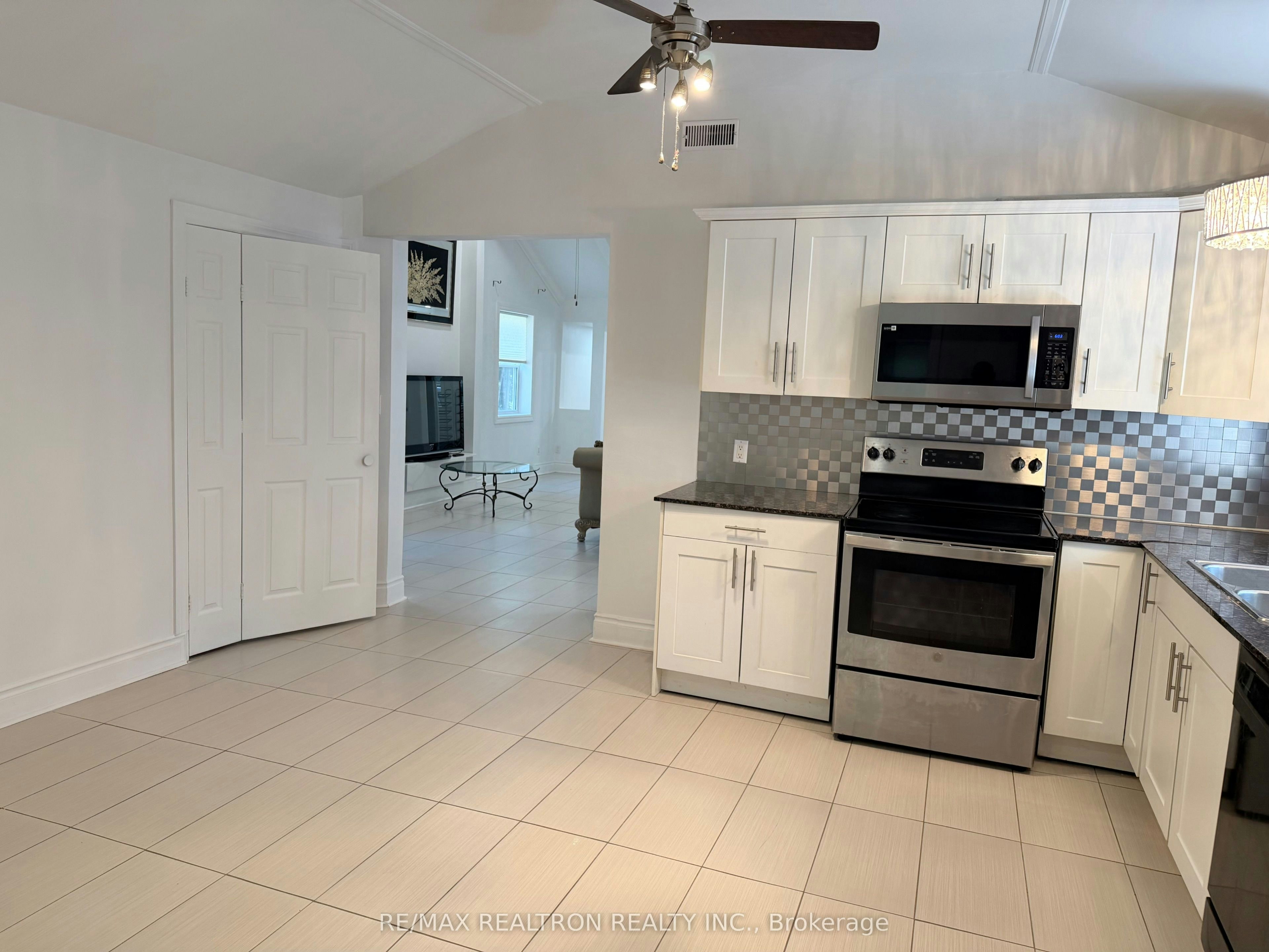 782 Churchill Lane, Georgina, ON, L0E 1S0 - 23