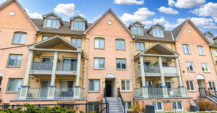 818-75 Weldrick Road E, Richmond Hill, ON, L4C 0H9