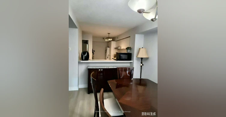 818-75 Weldrick Road E, Richmond Hill, ON, L4C 0H9 - 4