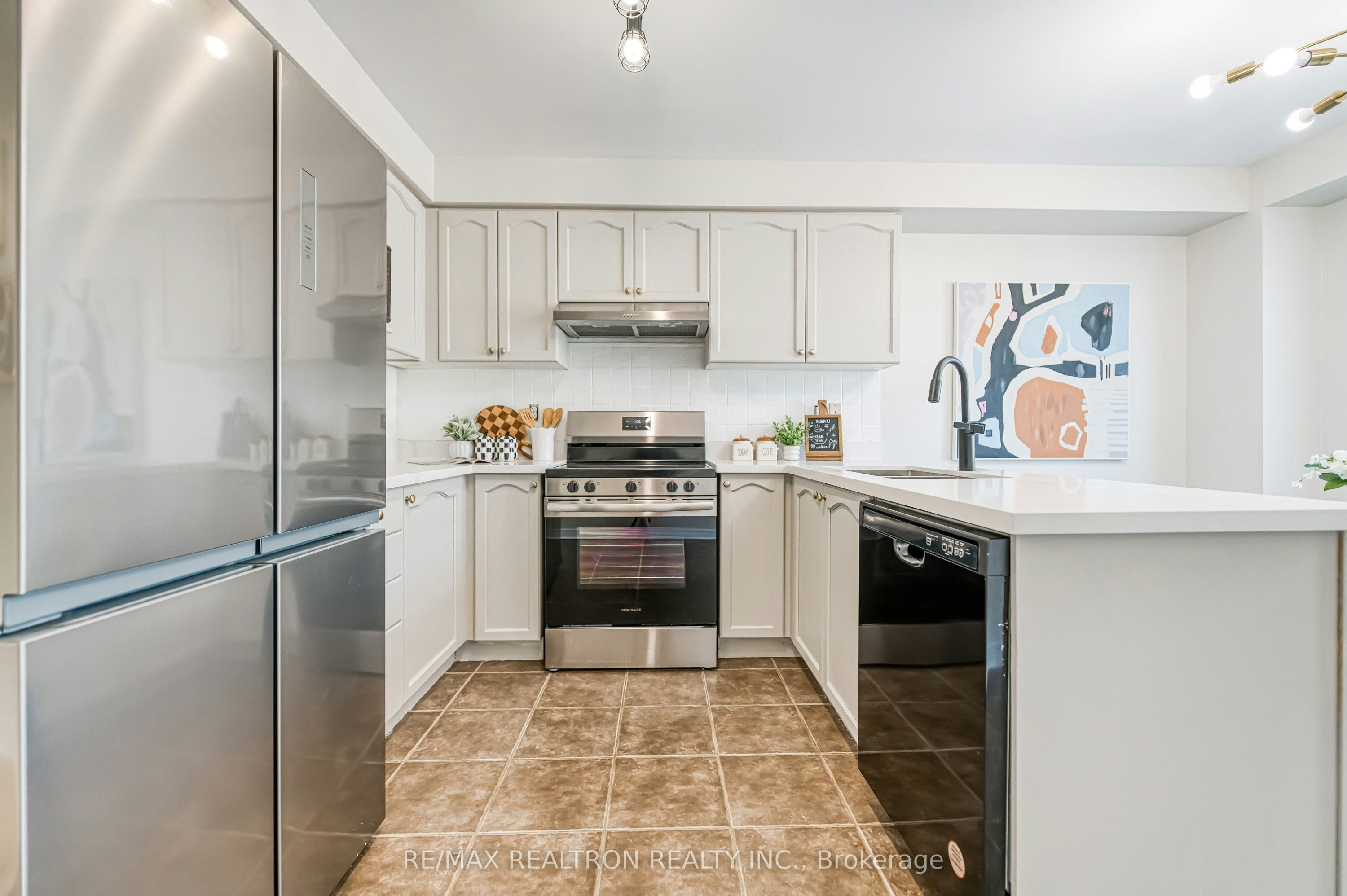 2554 Bur Oak Avenue, Markham, ON, L6B 1J7 - 20