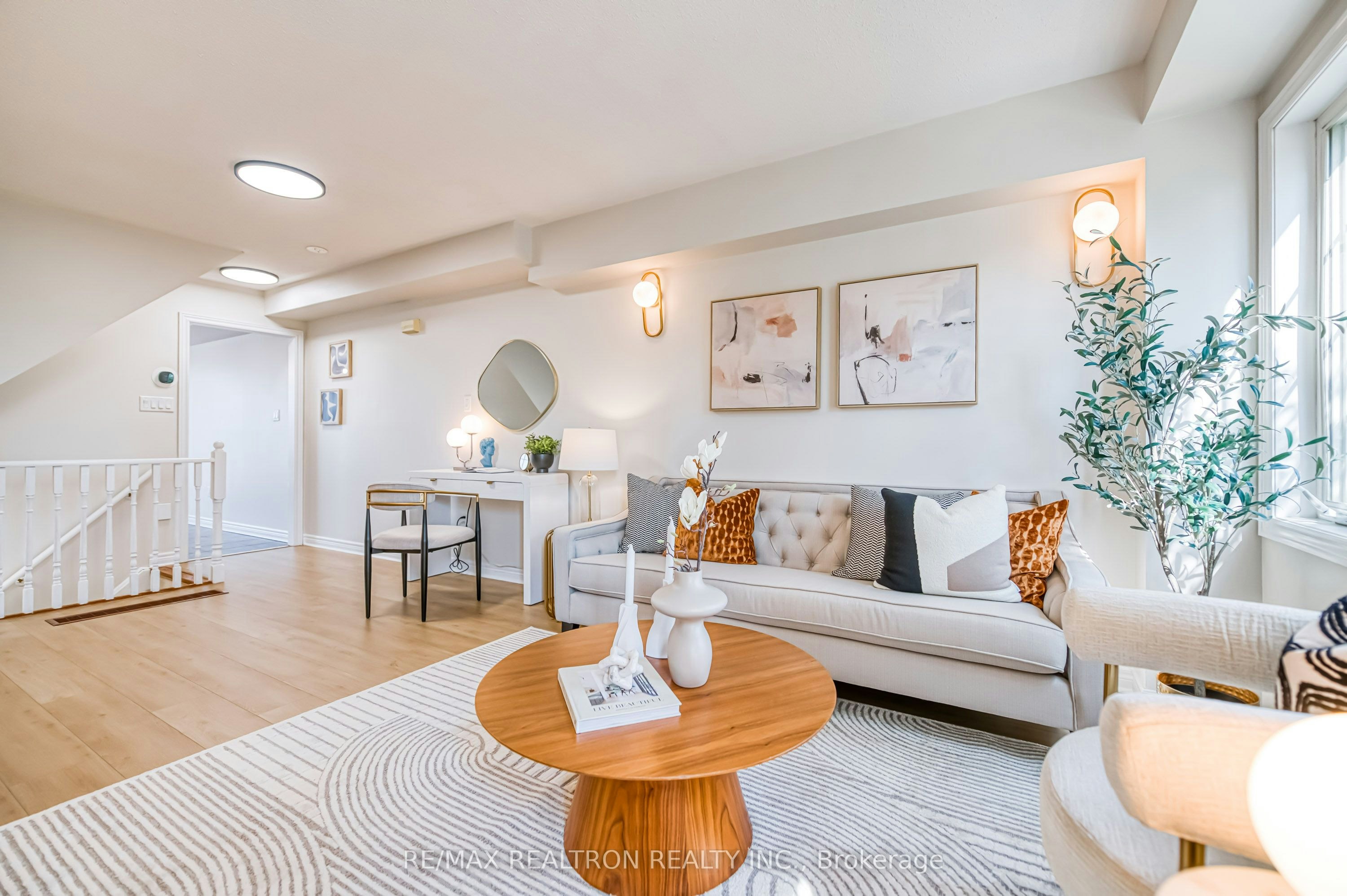 2554 Bur Oak Avenue, Markham, ON, L6B 1J7 - 15