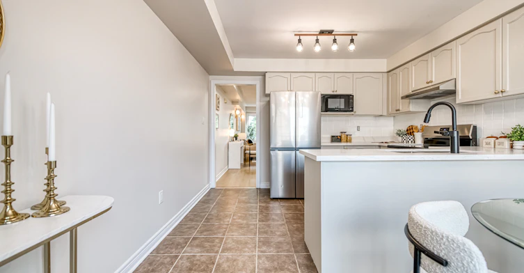 2554 Bur Oak Avenue, Markham, ON, L6B 1J7 - 23
