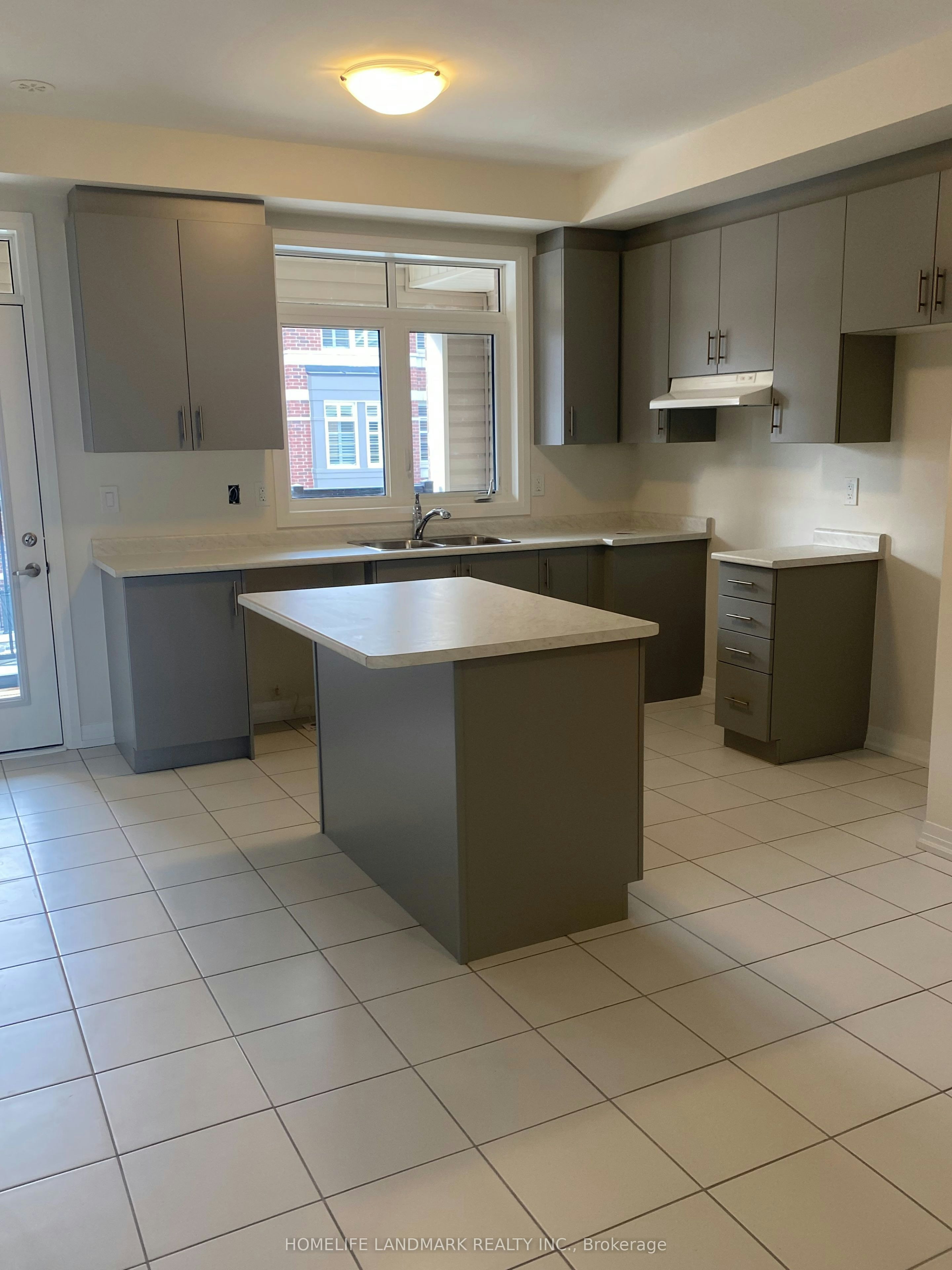 67 Carneros Way, Markham, ON, L6B 1R2 - 5