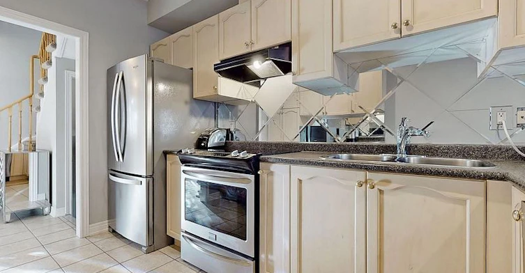 38 Angelica Avenue, Richmond Hill, ON, L4S 2E1 - 2